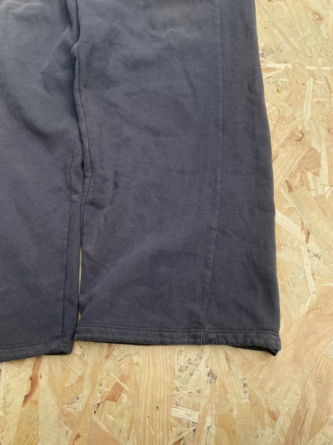 Vista 4 de Buzo Baggy DECKLES
